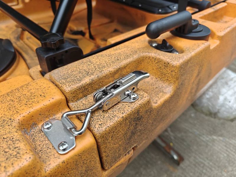 HOLVIK, fiskekajakk, komplett pakke med flap pedal, finner
